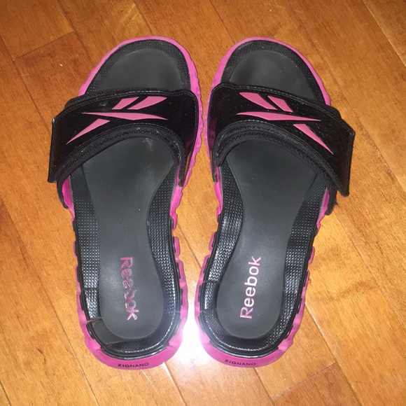 Womens Reebok Zignano Slides 